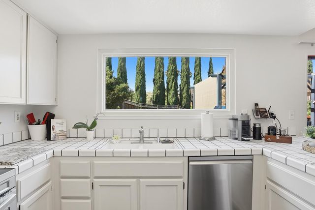 473 Archglen Way, San Jose, CA 95111