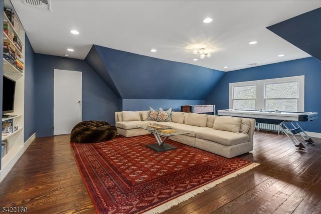 206 Montrose Ave, South Orange Village Twp., NJ 07079