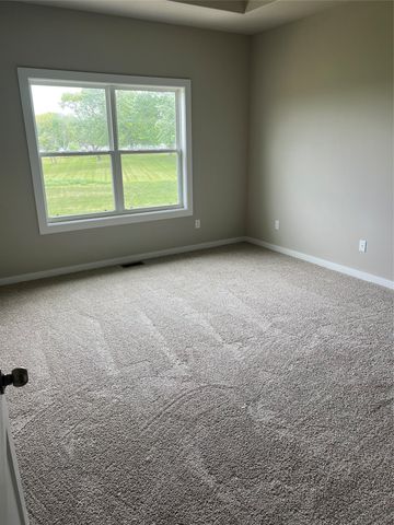 7807 SE 2nd Street SE, Des Moines, IA 50320