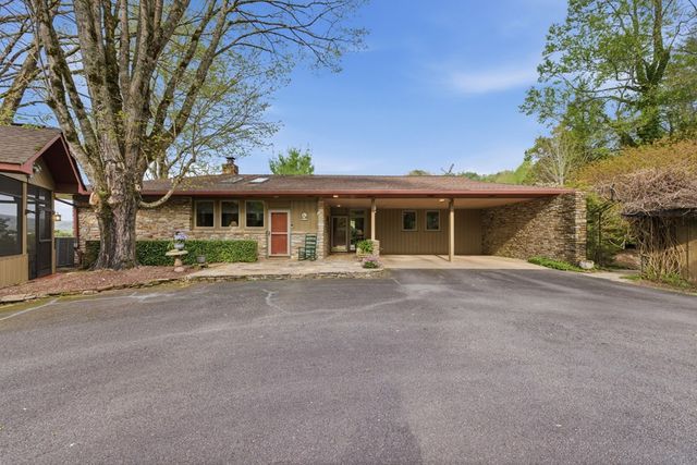 6203 Airport Road, Andrews, NC 28901