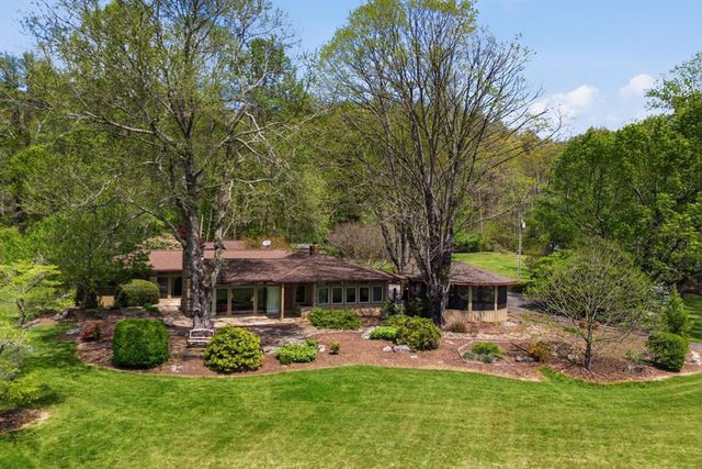6203 Airport Road, Andrews, NC 28901