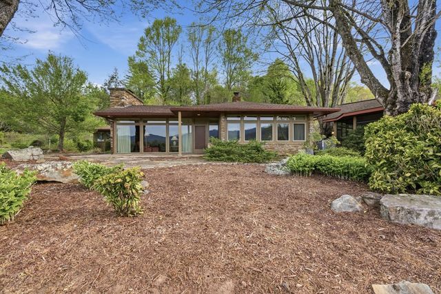6203 Airport Road, Andrews, NC 28901