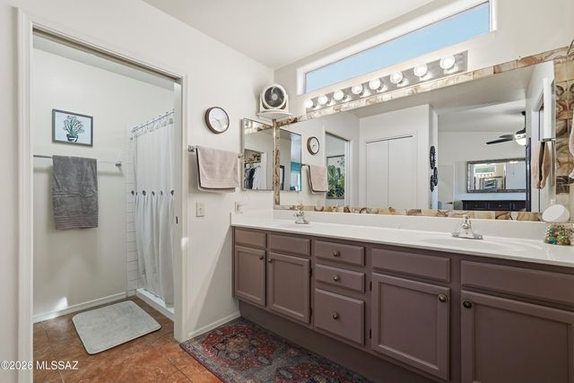 4130 S Via De Febrero, Green Valley, AZ 85622