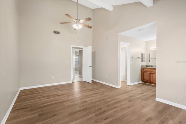 3206 SHADY GLEN CIRCLE, Tampa, FL 33618