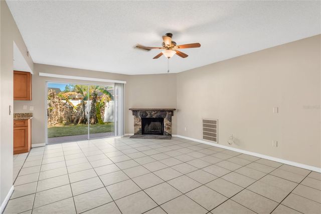 3206 SHADY GLEN CIRCLE, Tampa, FL 33618