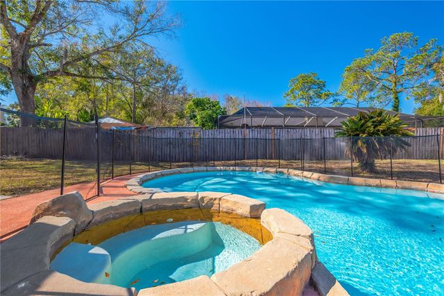 3206 SHADY GLEN CIRCLE, Tampa, FL 33618