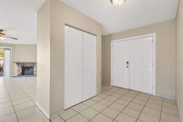 3206 SHADY GLEN CIRCLE, Tampa, FL 33618