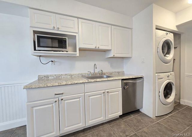 277 Storm Drive, Holtsville, NY 11742