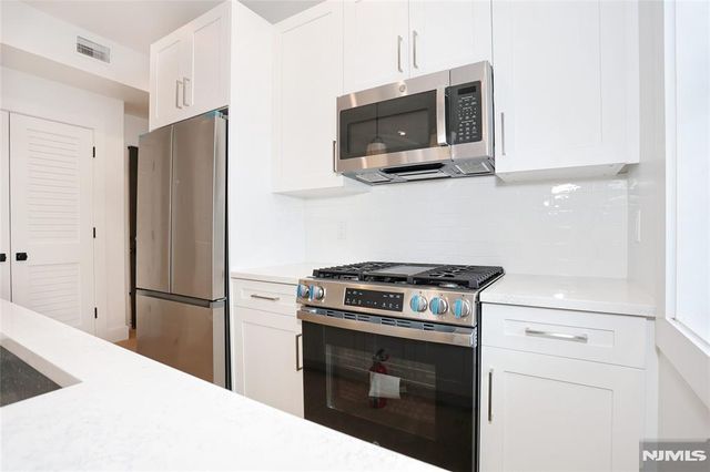 45 E Palisade Avenue 1A, Englewood, NJ 07631