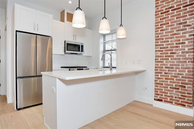 45 E Palisade Avenue 1A, Englewood, NJ 07631