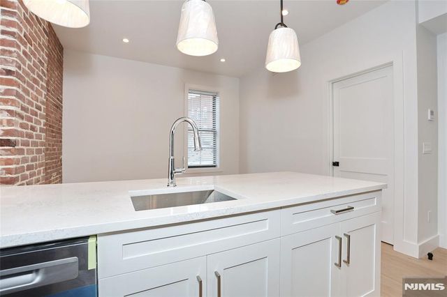 45 E Palisade Avenue 1A, Englewood, NJ 07631