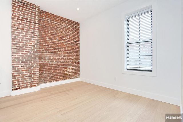 45 E Palisade Avenue 1A, Englewood, NJ 07631