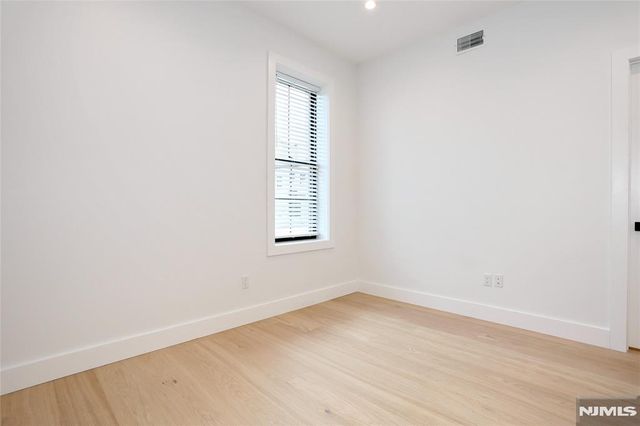 45 E Palisade Avenue 1A, Englewood, NJ 07631