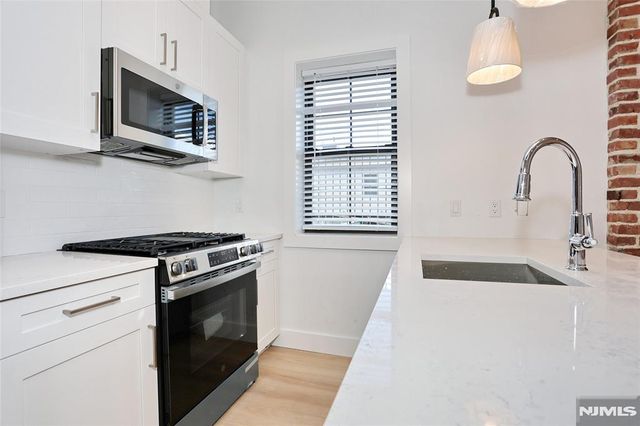 45 E Palisade Avenue 1A, Englewood, NJ 07631
