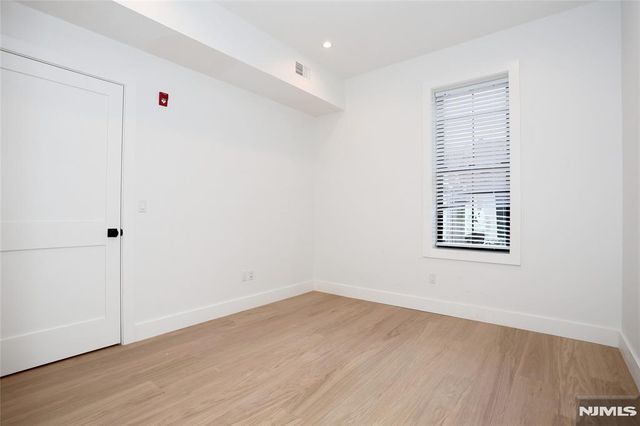 45 E Palisade Avenue 1A, Englewood, NJ 07631
