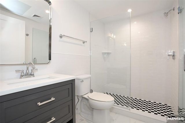 45 E Palisade Avenue 1A, Englewood, NJ 07631