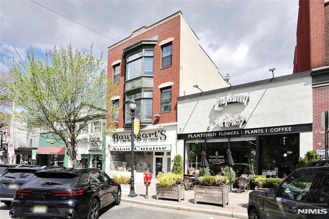 45 E Palisade Avenue 1A, Englewood, NJ 07631