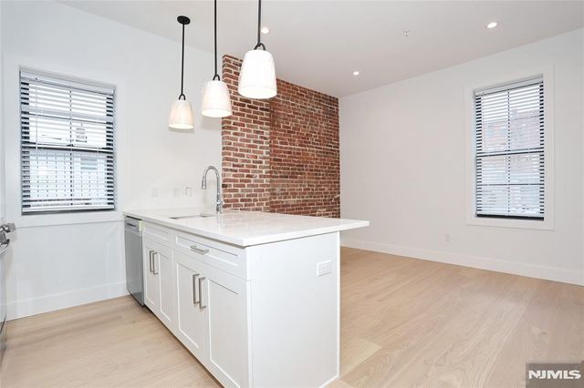 45 E Palisade Avenue 1A, Englewood, NJ 07631