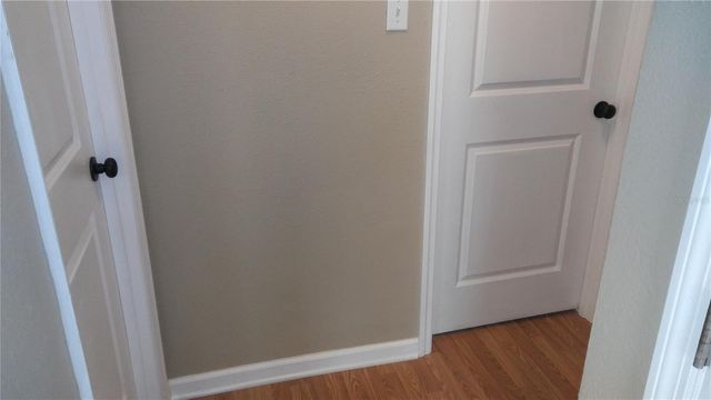 910 9TH AVENUE SW, Largo, FL 33770