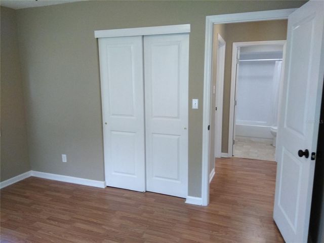 910 9TH AVENUE SW, Largo, FL 33770