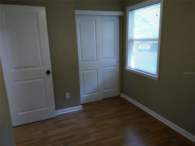 910 9TH AVENUE SW, Largo, FL 33770