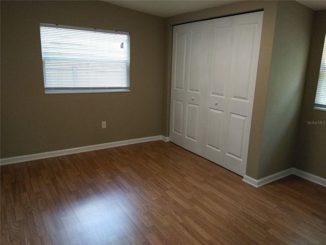 910 9TH AVENUE SW, Largo, FL 33770