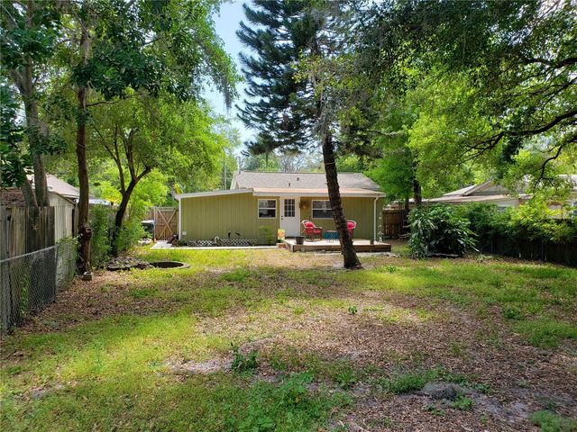 910 9TH AVENUE SW, Largo, FL 33770