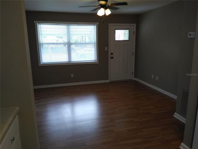 910 9TH AVENUE SW, Largo, FL 33770