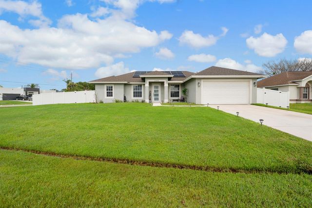 2094 SW CAPEADOR Street, Port St. Lucie, FL 34953