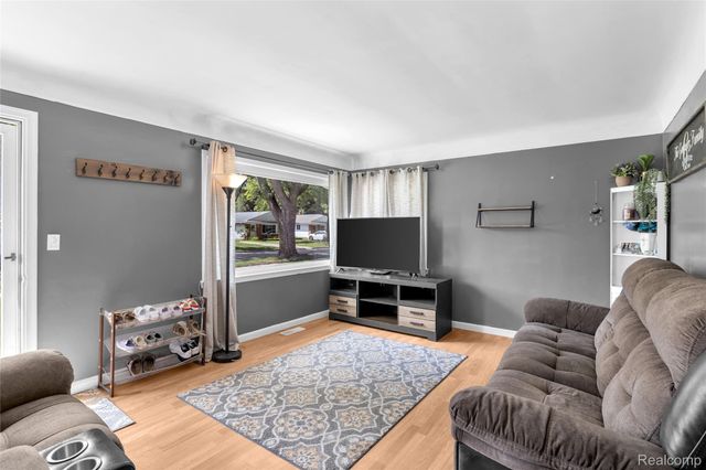 12030 Arcola Street, Livonia, MI 48150