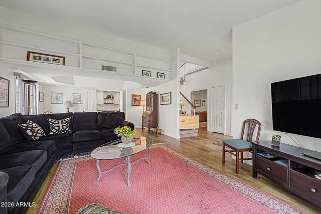 8421 S KENWOOD Lane, Tempe, AZ 85284