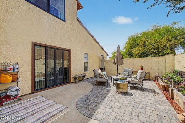 8421 S KENWOOD Lane, Tempe, AZ 85284