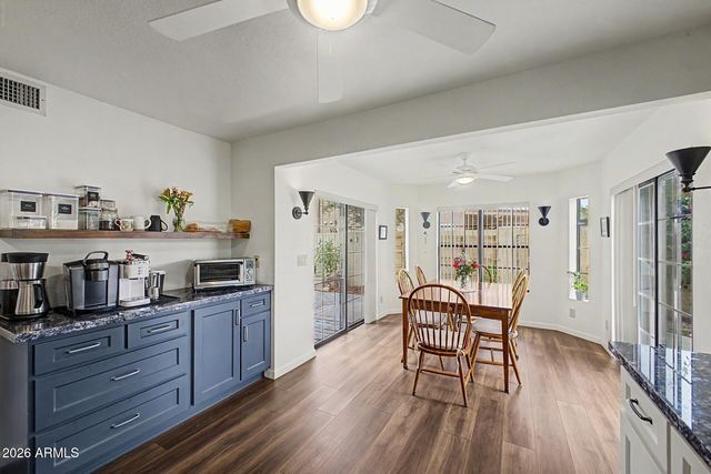 8421 S KENWOOD Lane, Tempe, AZ 85284