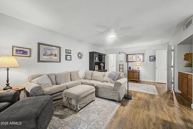 8421 S KENWOOD Lane, Tempe, AZ 85284