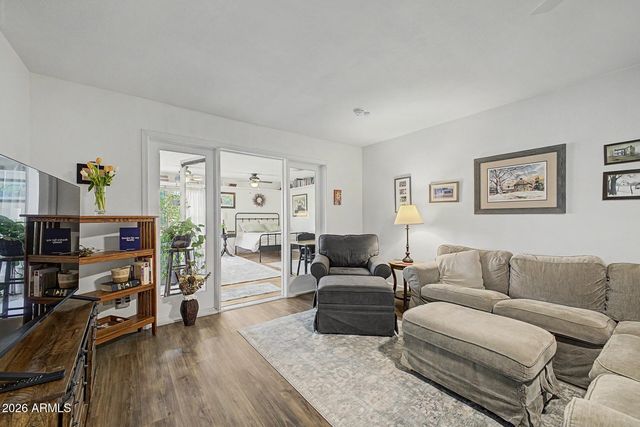 8421 S KENWOOD Lane, Tempe, AZ 85284