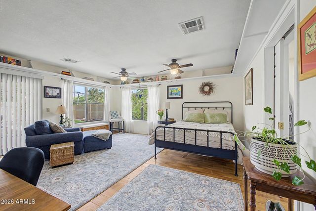 8421 S KENWOOD Lane, Tempe, AZ 85284