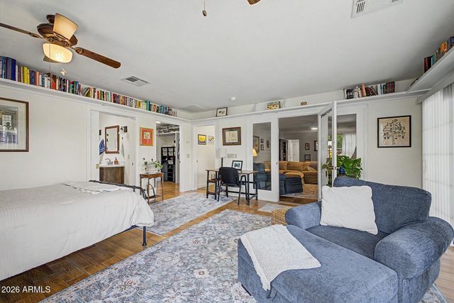 8421 S KENWOOD Lane, Tempe, AZ 85284