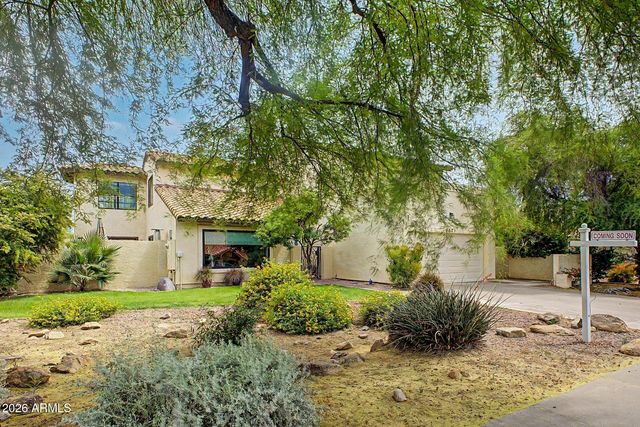 8421 S KENWOOD Lane, Tempe, AZ 85284