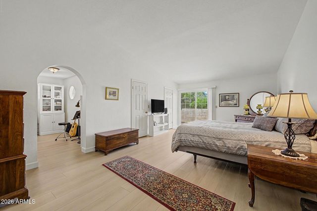 8421 S KENWOOD Lane, Tempe, AZ 85284