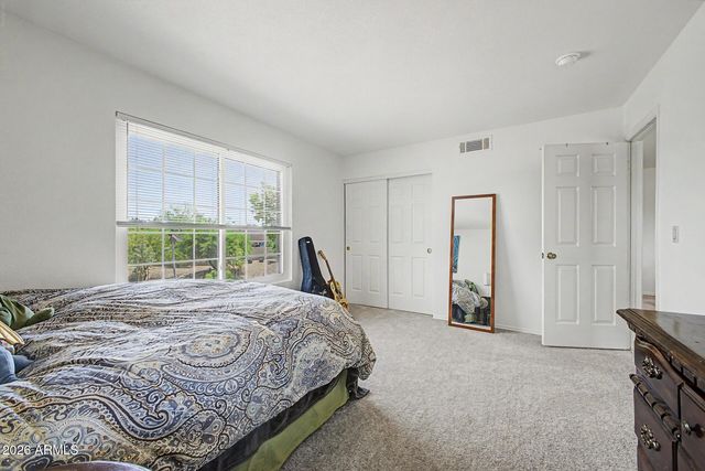 8421 S KENWOOD Lane, Tempe, AZ 85284