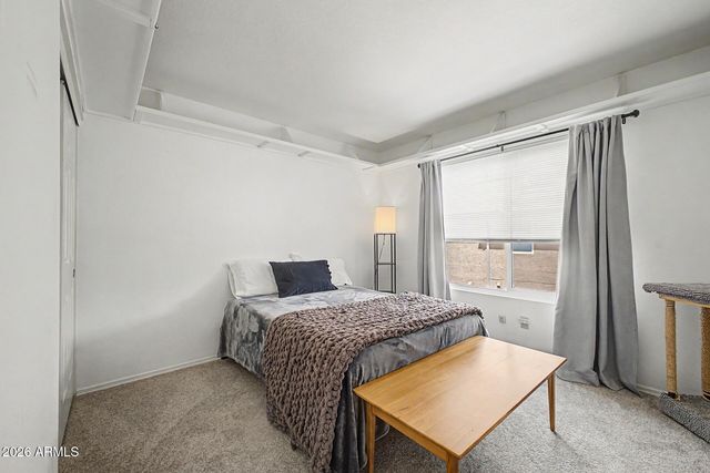 8421 S KENWOOD Lane, Tempe, AZ 85284