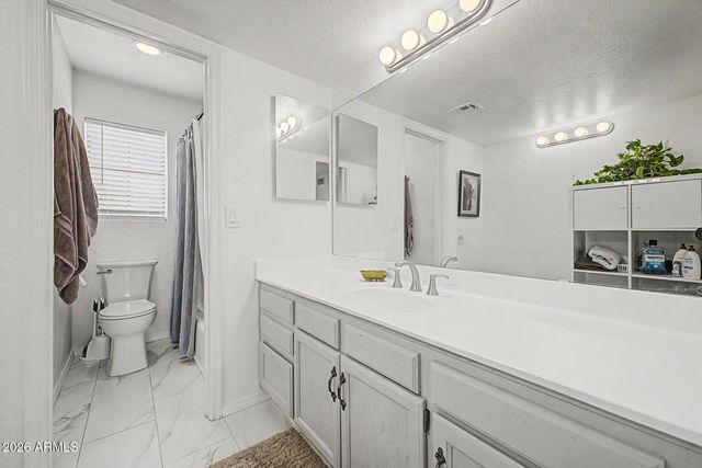 8421 S KENWOOD Lane, Tempe, AZ 85284