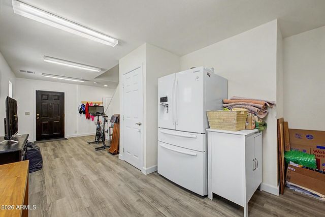 8421 S KENWOOD Lane, Tempe, AZ 85284