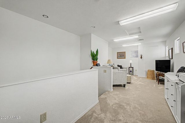 8421 S KENWOOD Lane, Tempe, AZ 85284