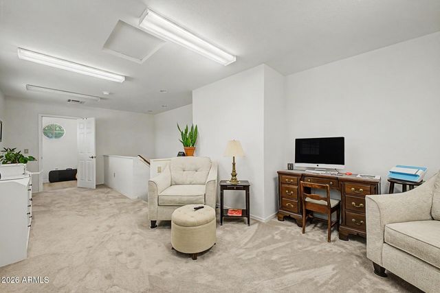 8421 S KENWOOD Lane, Tempe, AZ 85284