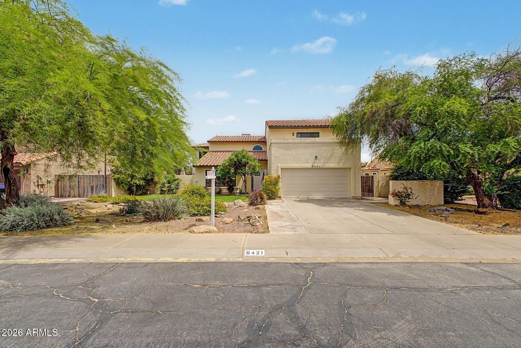 8421 S KENWOOD Lane, Tempe, AZ 85284