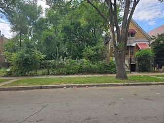 738 S Karlov Avenue, Chicago, IL 60624