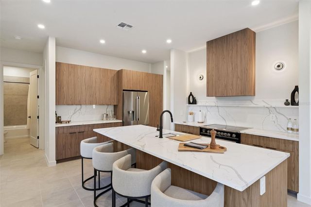 323 SKYFIELD COURT, Lady Lake, FL 32159