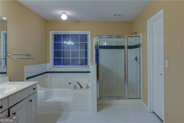 1429 Oglethorpe Drive, Suwanee, GA 30024