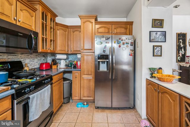 419 E FLORA ST, Philadelphia, PA 19125